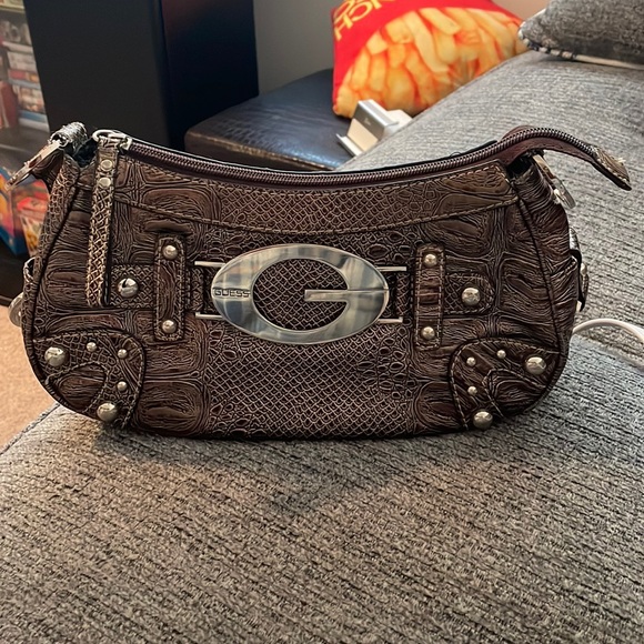 Vintage Guess purse handbag one strap one zipper - Picture 1 of 7